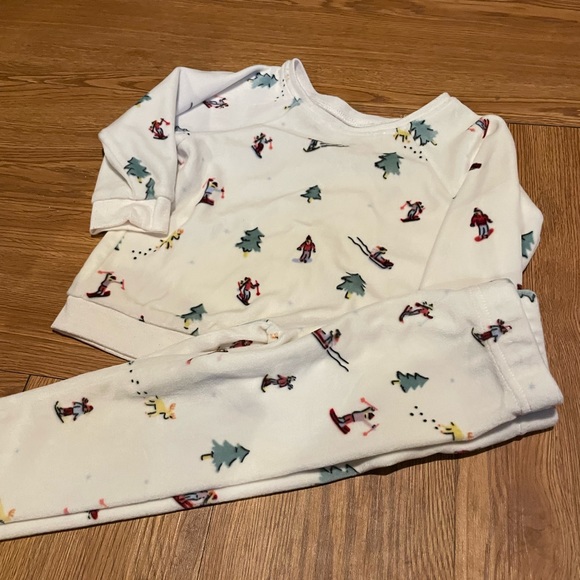 TWO Fleece 18 Month Winter Sets (two tops, two bottoms) - Picture 2 of 12